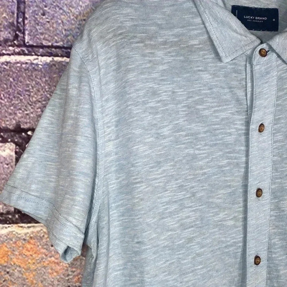 Lucky Brand Men’s Casual Button Down Shirt Blue Medium - Picture 3 of 8